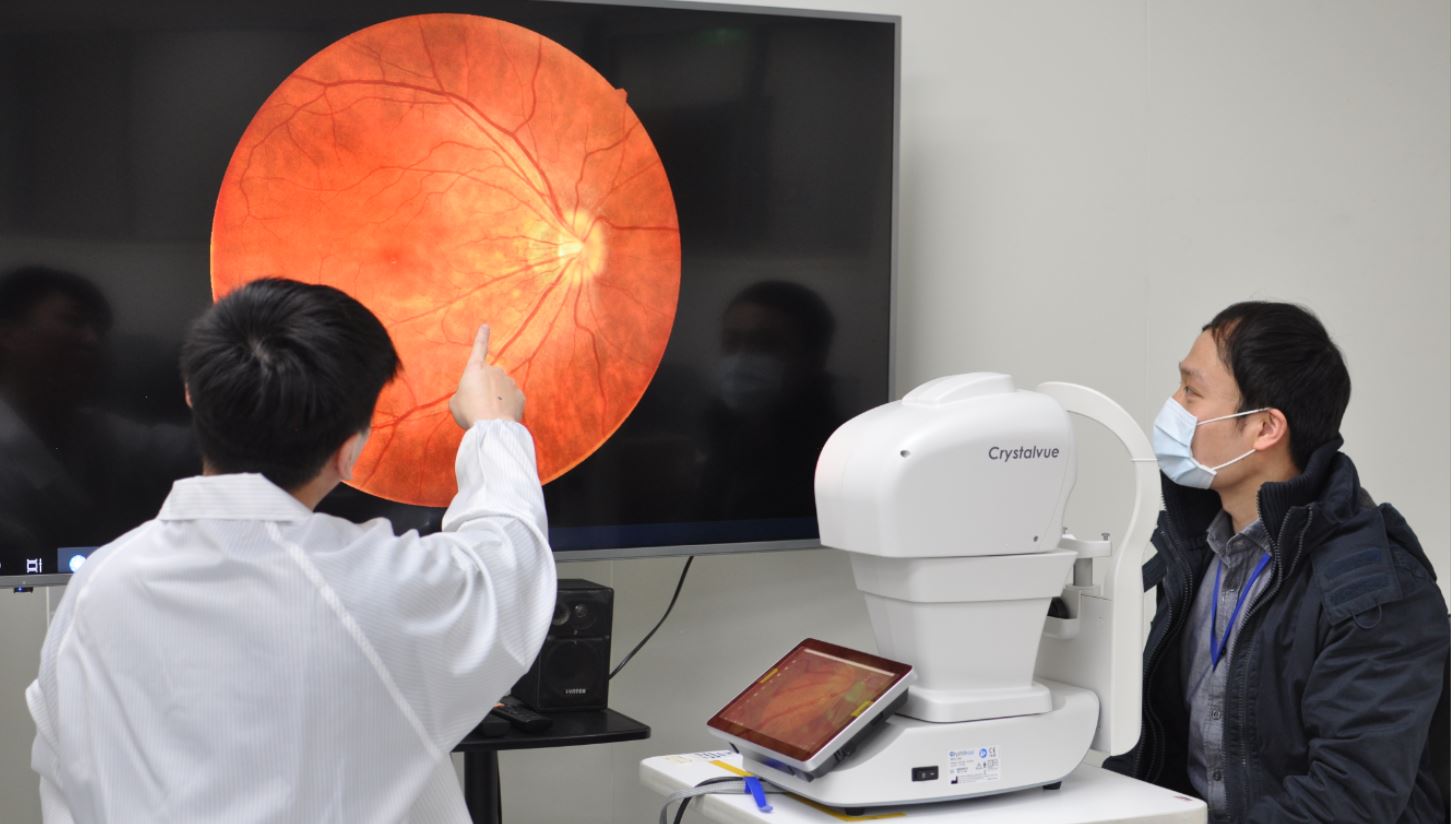 Crystalvue NFC-700 Retinal Camera is DICOM compatible